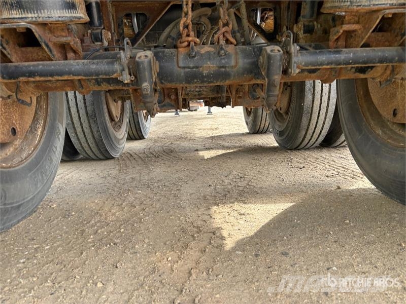 Manac 53 ft Tri/A Flatbed Trailer Platós / Ponyvás pótkocsik