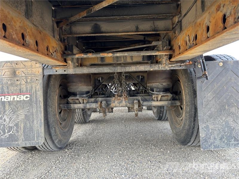 Manac 53 ft Tri/A Flatbed Trailer Platós / Ponyvás pótkocsik