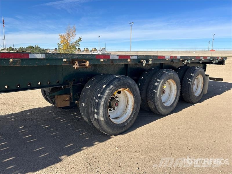 Manac 53 ft Tri/A Flatbed Trailer مقطوروات مسطحة/مفصلية الجوانب