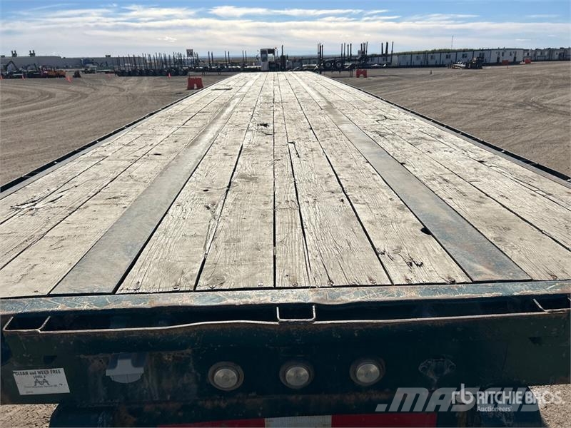 Manac 53 ft Tri/A Flatbed Trailer مقطوروات مسطحة/مفصلية الجوانب