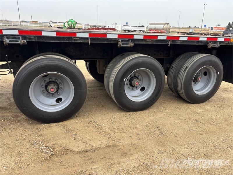 Manac 53 ft Tri/A Flatbed Trailer Flatbed/Dropside trailers