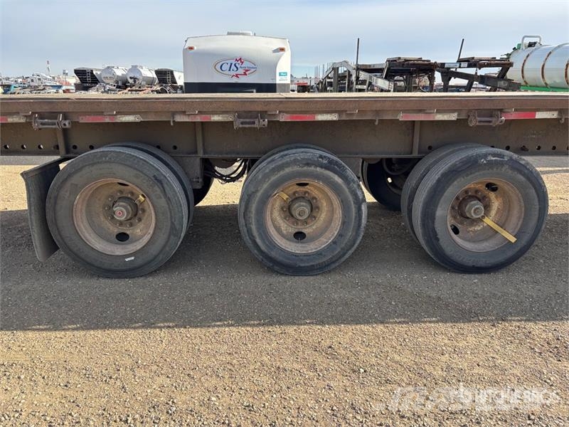Manac 53 ft Tri/A Flatbed Trailer Прицепы-платформы/боковая разгрузка