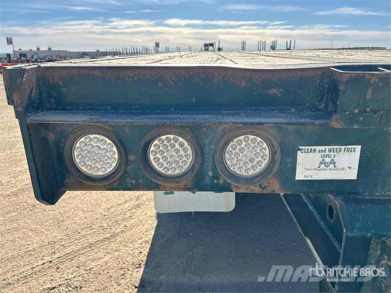 Manac 53 ft Tri/A Flatbed Trailer مقطوروات مسطحة/مفصلية الجوانب