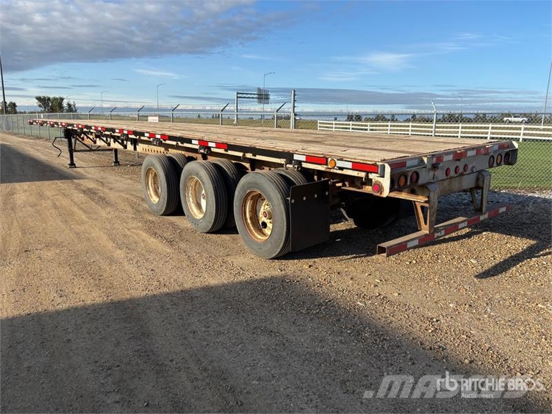 Manac 53 ft Tri/A Flatbed Trailer Rimorchi con sponde ribaltabili
