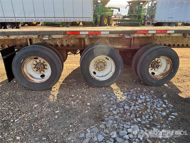 Manac 53 ft Tri/A Flatbed Trailer Rimorchi con sponde ribaltabili