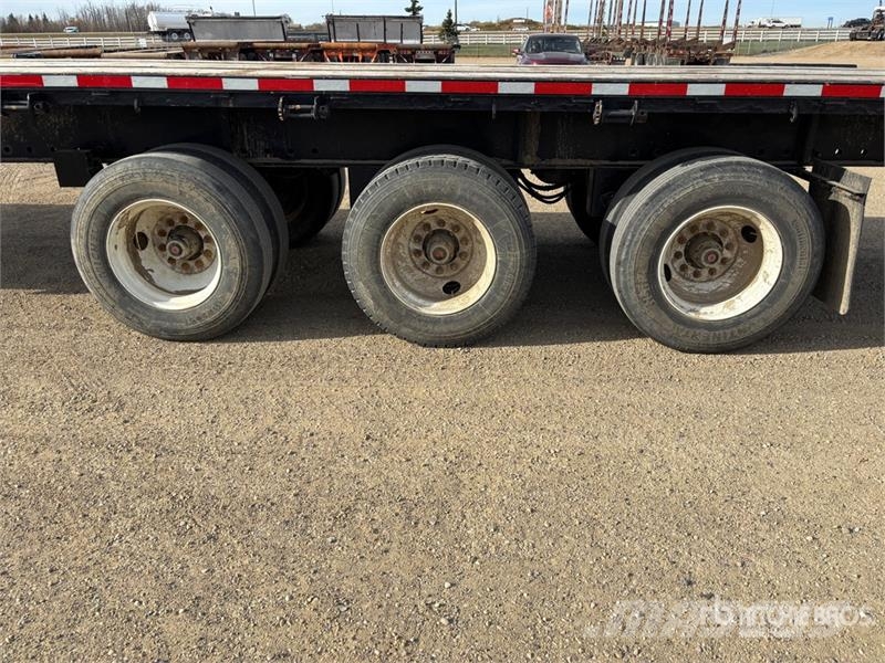 Manac 53 ft Tri/A Flatbed Trailer Platós / Ponyvás pótkocsik