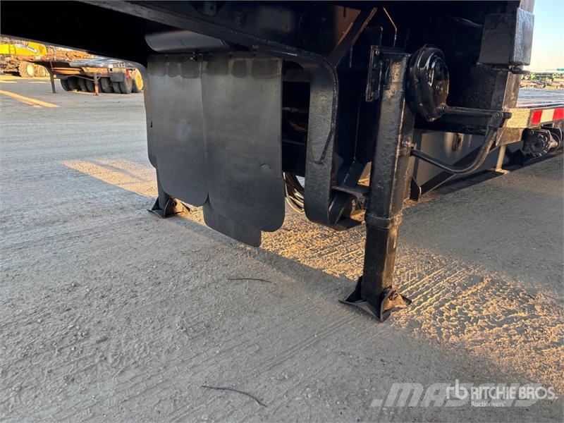 Manac 53 ft Tri/A Step Deck Trailer Dieplader