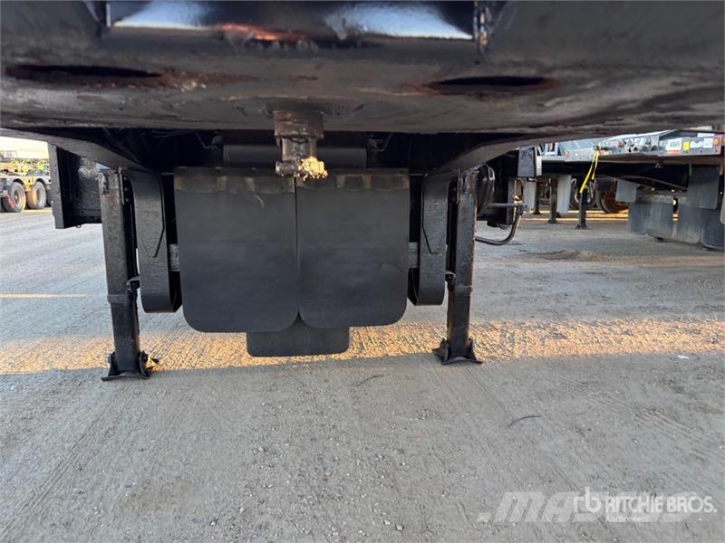 Manac 53 ft Tri/A Step Deck Trailer Dieplader