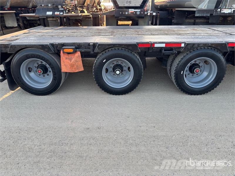 Manac 53 ft Tri/A Step Deck Trailer Dieplader