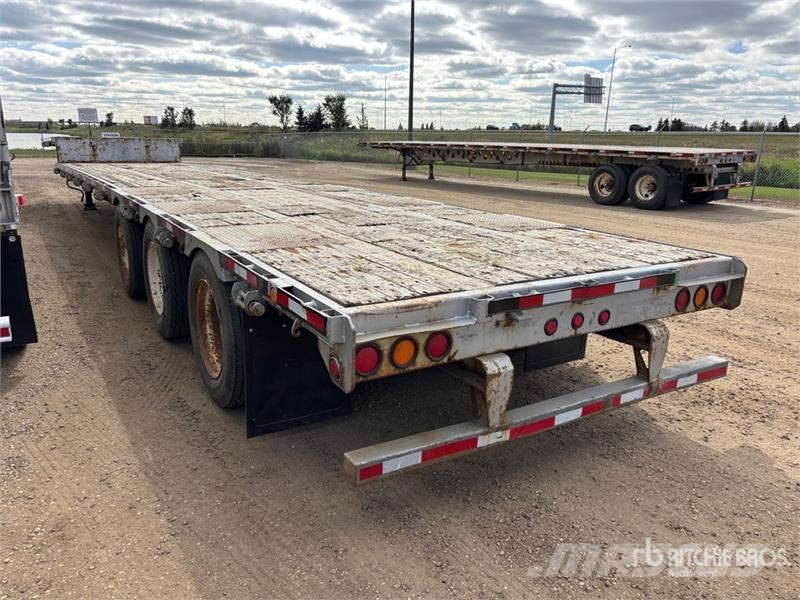 Manac 53 ft Tri/A Step Deck Trailer Mélybölcsős