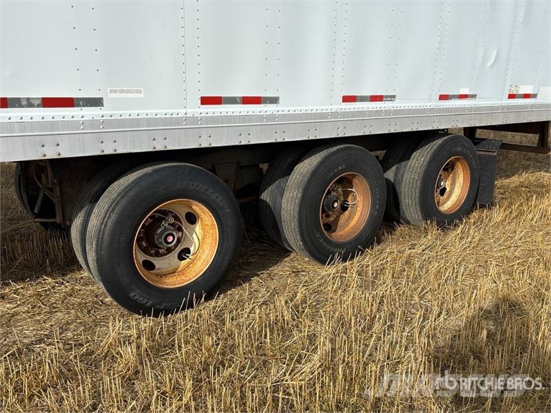 Manac 53 ft Tri/A Van Trailer Прицепы-фургоны