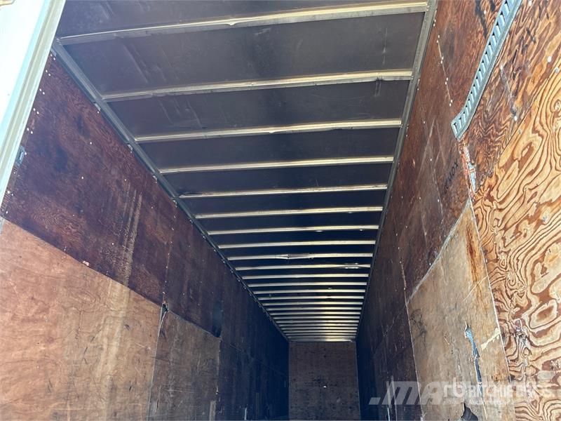 Manac 53 ft Tri/A Van Trailer Прицепы-фургоны