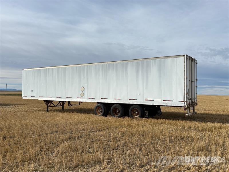 Manac 53 ft Tri/A Van Trailer Прицепы-фургоны