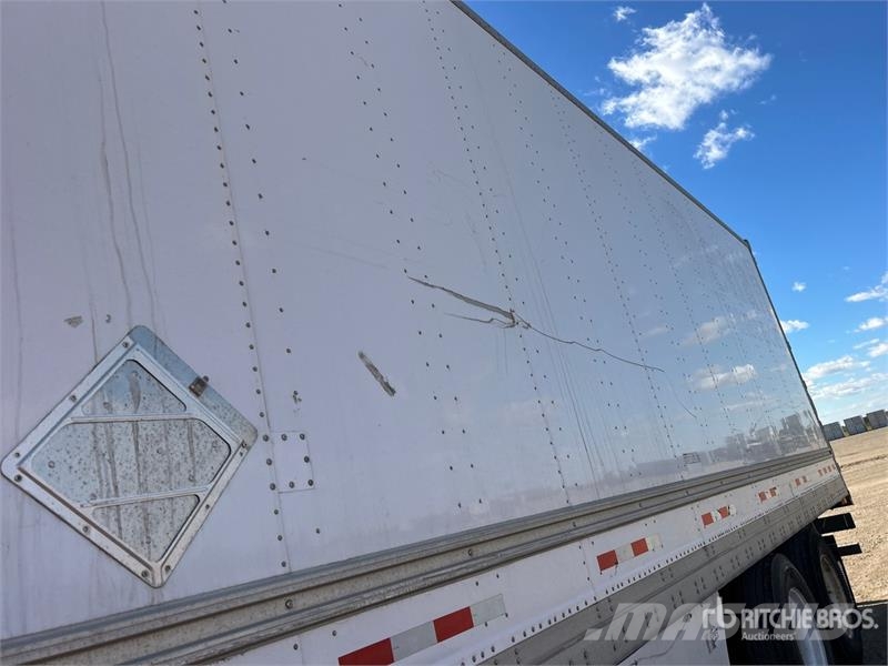 Manac 53 ft x 102 in T/A Van Trailer Причепи-фургони