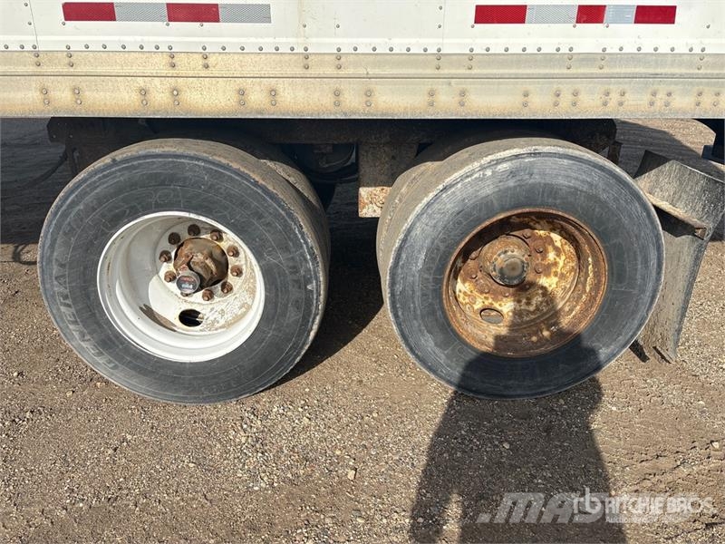Manac 53 ft x 102 in T/A Heated Van Trailer Ремаркета фургони