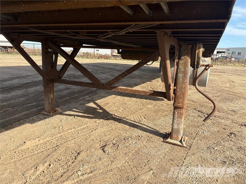 Manac 53 ft x 102 in T/A Heated Van Trailer Ремаркета фургони