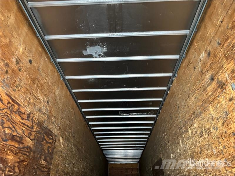 Manac 53 ft x 102 in T/A Van Trailer Rimorchi cassonati