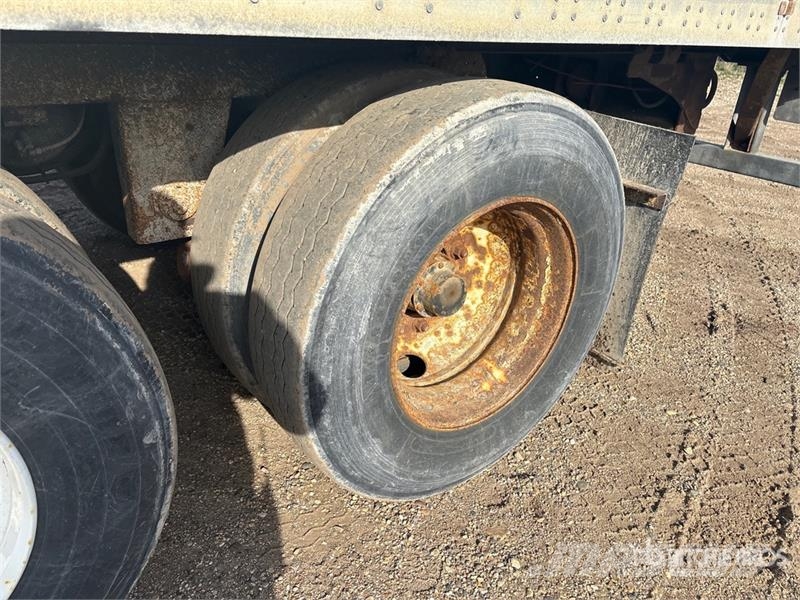 Manac 53 ft x 102 in T/A Heated Van Trailer Ремаркета фургони