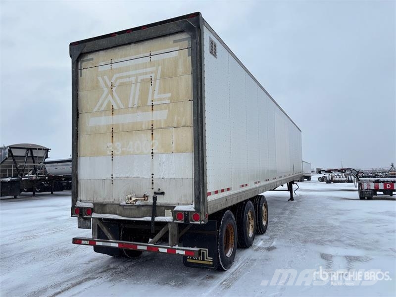Manac 53 ft x 102 in T/A Van Trailer Rimorchi cassonati