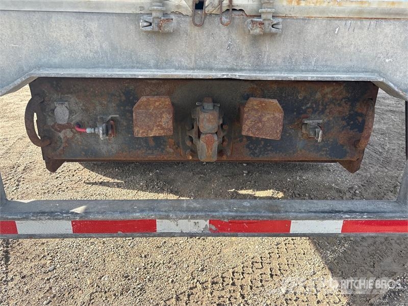 Manac 53 ft x 102 in T/A Heated Van Trailer Ремаркета фургони