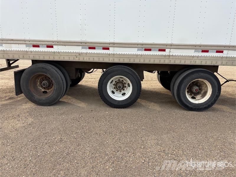 Manac FV943 53 ft x 102 in Tri/A Van Trailer Прицепы-фургоны