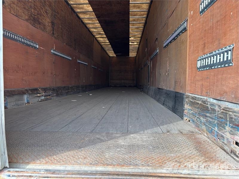 Manac FV943 53 ft x 102 in Tri/A Van Trailer Прицепы-фургоны