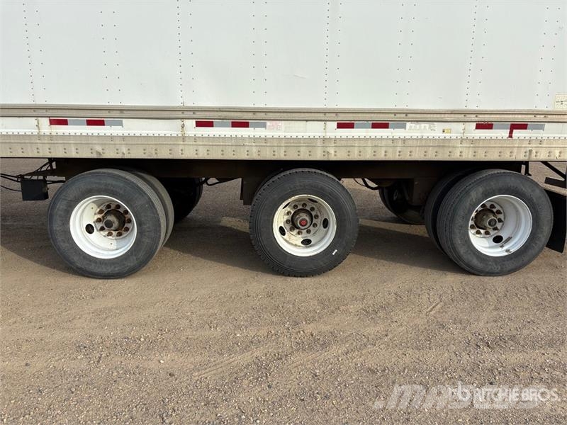 Manac FV943 53 ft x 102 in Tri/A Van Trailer Прицепы-фургоны