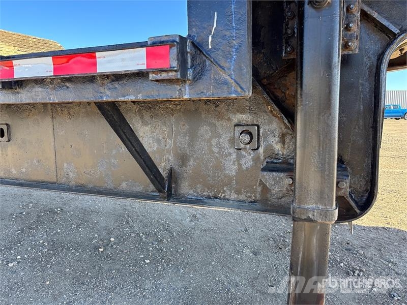 Manac Tri/A 53 ft - 71 ft Extendable Step Deck Trailer Низкорамные прицепы