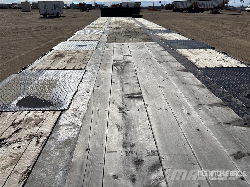 Manac Tri/A 53 ft - 71 ft Extendable Step Deck Trailer Низкорамные прицепы