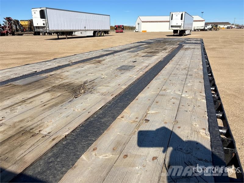 Manac Tri/A 53 ft - 71 ft Extendable Step Deck Trailer Низкорамные прицепы