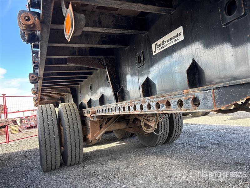 Manac Tri/A 53 ft - 90 ft Extendable Flatbed Trailer Бордови