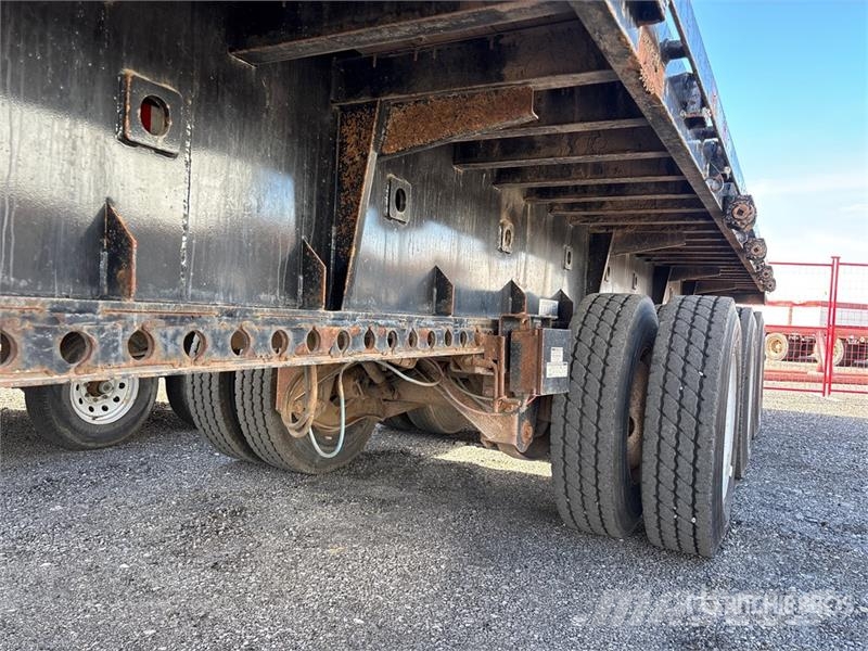 Manac Tri/A 53 ft - 90 ft Extendable Flatbed Trailer Бордови