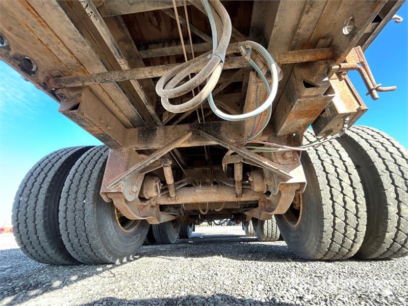 Manac Tri/A 53 ft - 90 ft Extendable Flatbed Trailer Бордови