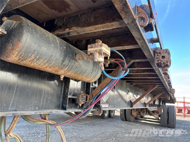 Manac Tri/A 53 ft - 90 ft Extendable Flatbed Trailer Бордови
