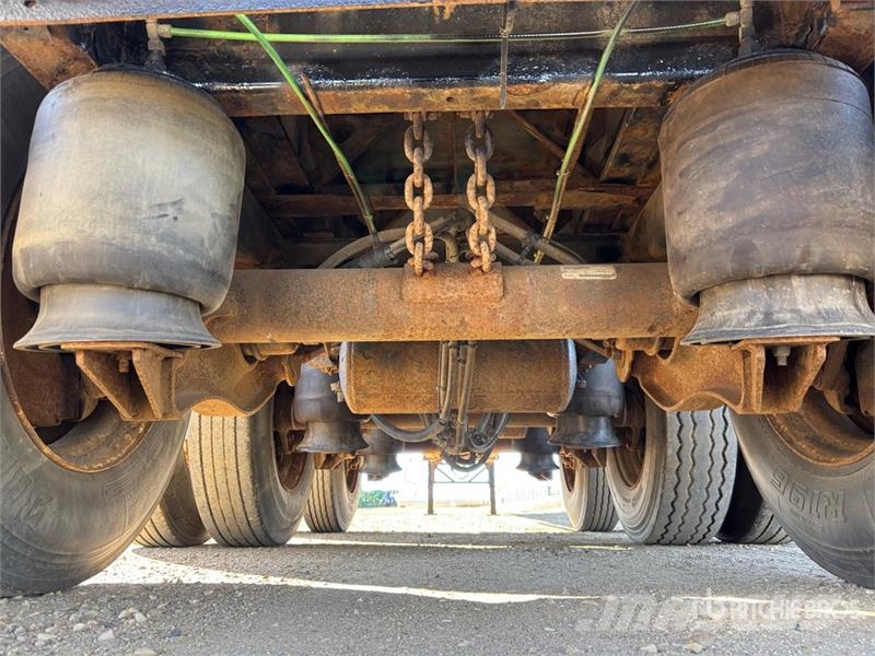 Manac Tri/A 53 ft - 90 ft Extendable Flatbed Trailer Vlakke laadvloer