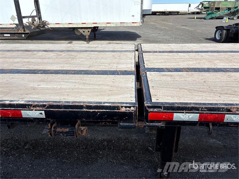 Manac Tri/A 53 ft - 90 ft Extendable Flatbed Trailer Бордови