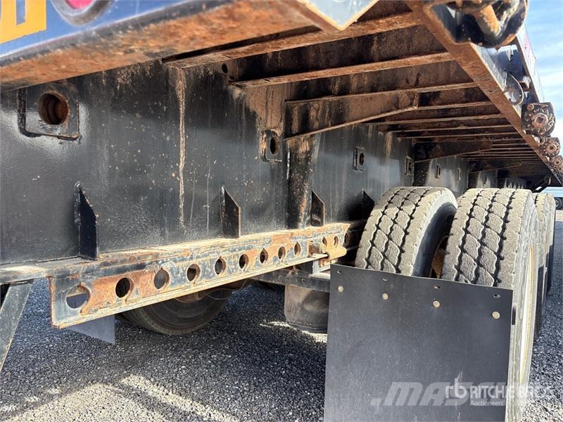 Manac Tri/A 53 ft - 90 ft Extendable Flatbed Trailer Бордови