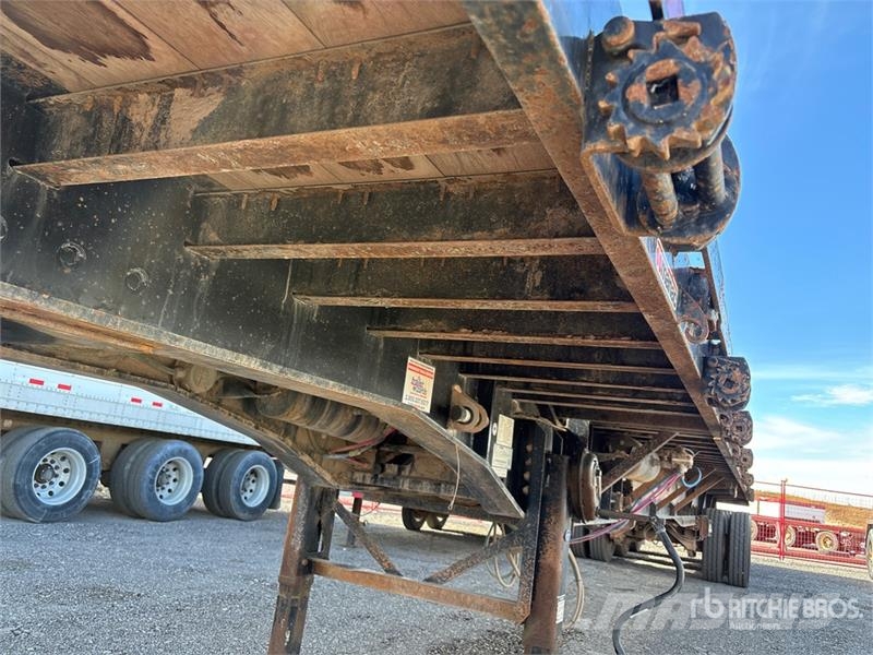 Manac Tri/A 53 ft - 90 ft Extendable Flatbed Trailer Бордови