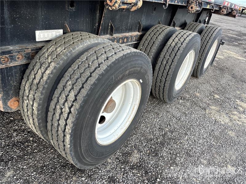 Manac Tri/A 53 ft - 90 ft Extendable Flatbed Trailer Platformas/izkraušana no sāniem