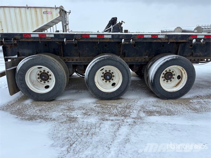 Manac Tri/A 53 ft Extendable Flatbed Trailer Vlakke laadvloer
