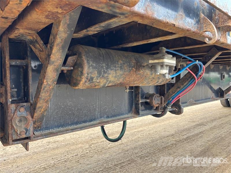 Manac Tri/A 53 ft Extendable Flatbed Trailer 自卸半挂车