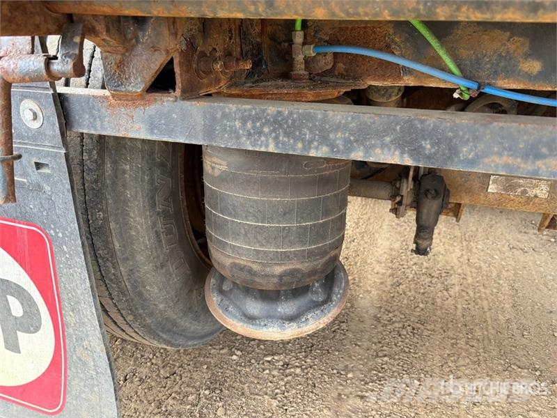 Manac Tri/A 53 ft Extendable Flatbed Trailer Причепи-платформи/бокове розвантаження