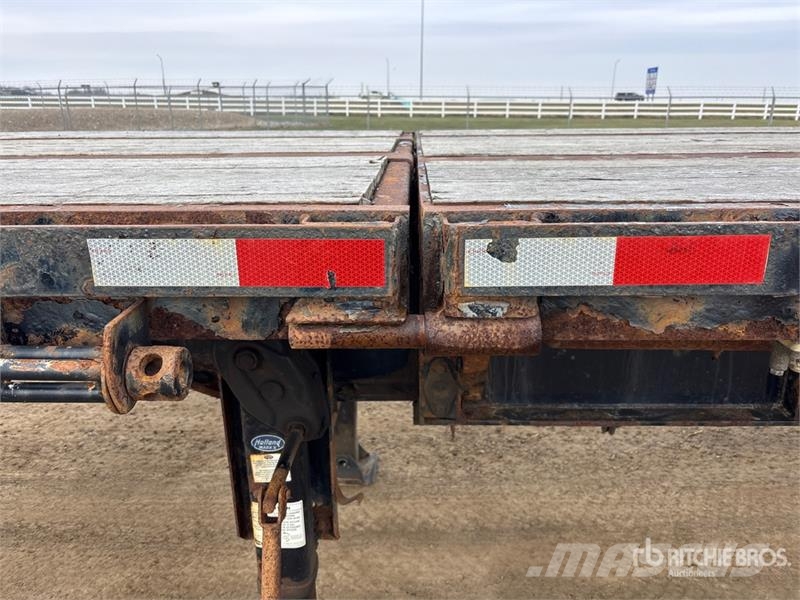Manac Tri/A 53 ft Extendable Flatbed Trailer Причепи-платформи/бокове розвантаження