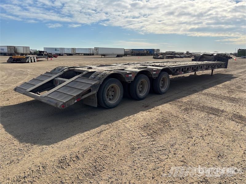 Manac Tri/A Lowboy Trailer Mélybölcsős