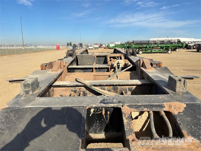 Manac Tri/A Lowboy Trailer Mélybölcsős