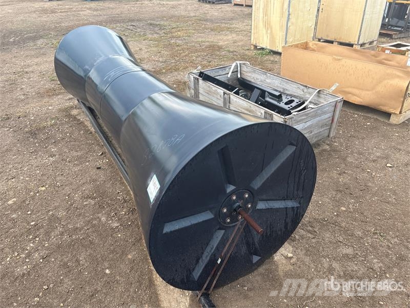  Mandak 9 ft 10 in x 36 in Swather Roller (Unused) Muut maatalouskoneet