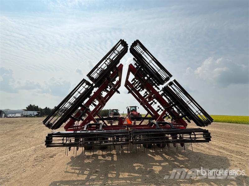 Mandako 4030 Twister 40 ft Tandem Vertical Disc Schijveneggen