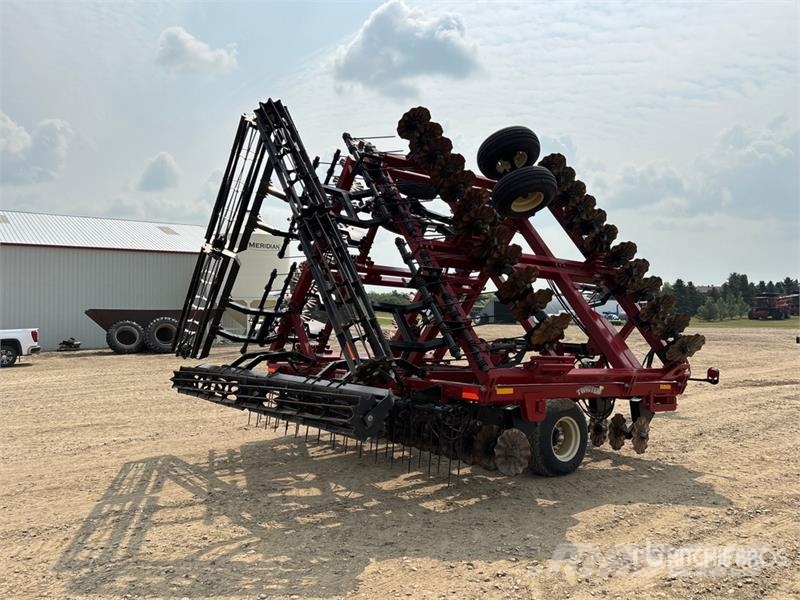 Mandako 4030 Twister 40 ft Tandem Vertical Disc Schijveneggen