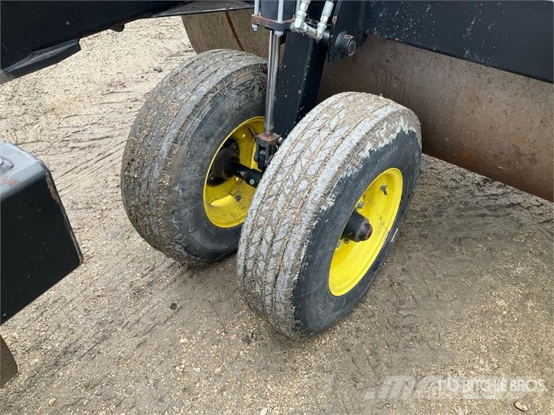 Mandako LR4258 45 ft Land Roller مداحل