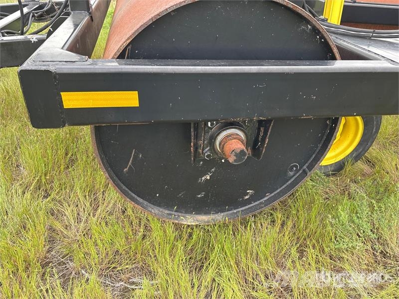 Mandako LR5042 50 ft Land Roller Rollers